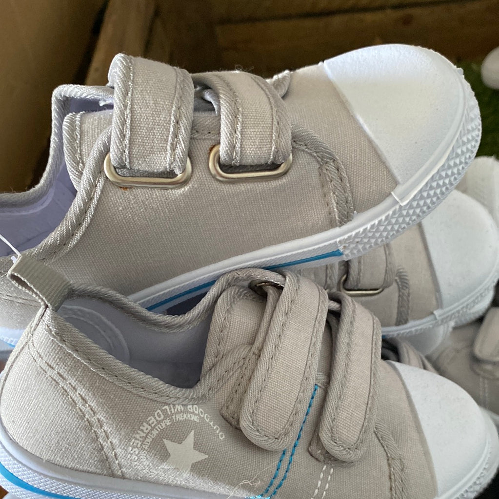 Childrens canvas velcro shoes outlet